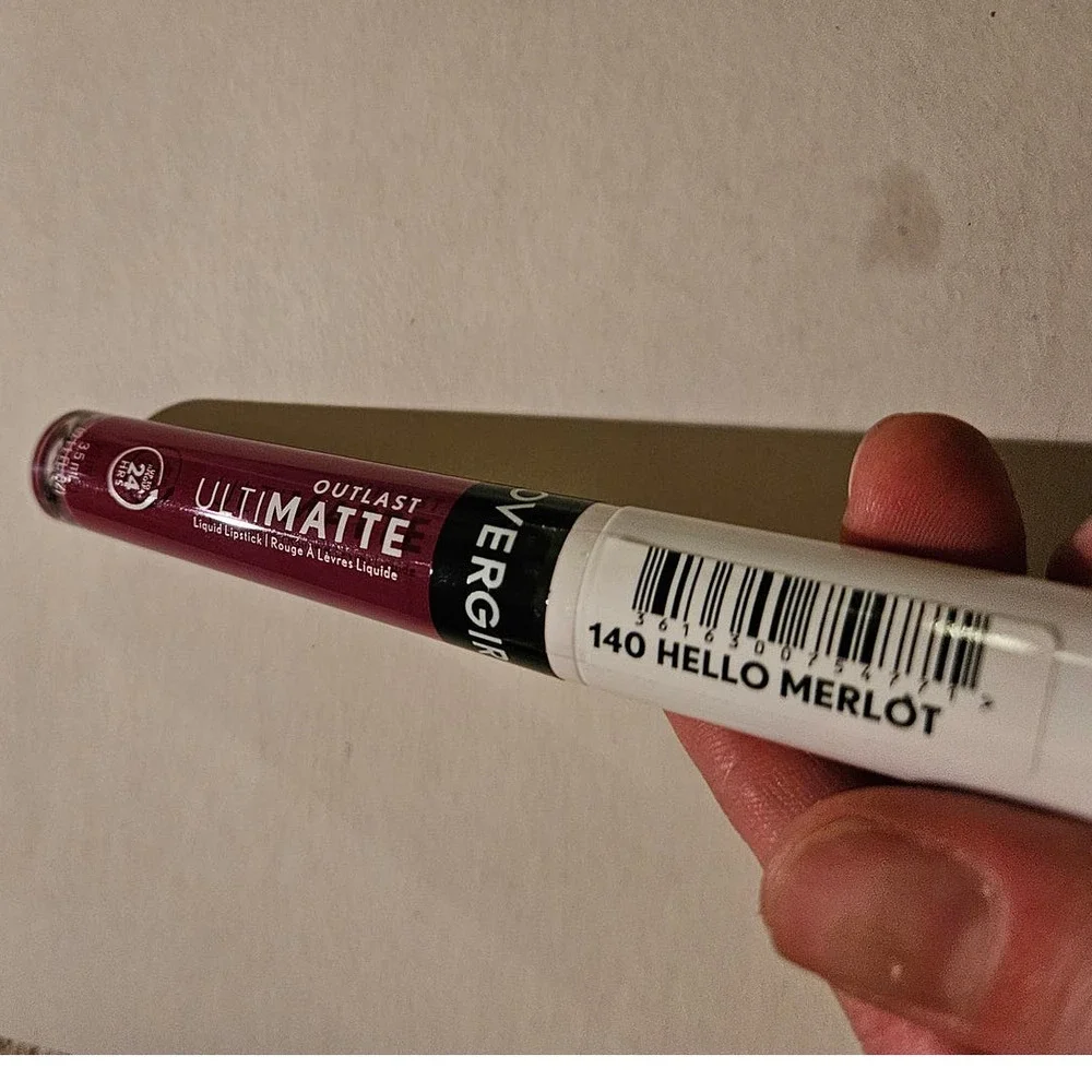 NEW! CoverGirl Outlast Ultimatte Liquid Lipstick 140 Hello Merlot ~ Vegan